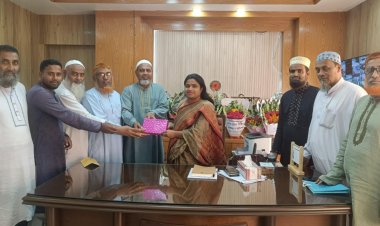 সাপাহারে নবাগত ইউএনও’র সঙ্গে জামায়াত নেতাদের সৌজন্য সাক্ষাৎ