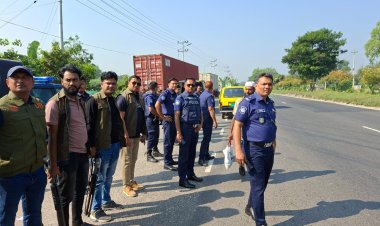 বুড়িচংয়ে মহাসড়কে সতর্ক পুলিশ-যানবাহনে তল্লাশি জোরদার