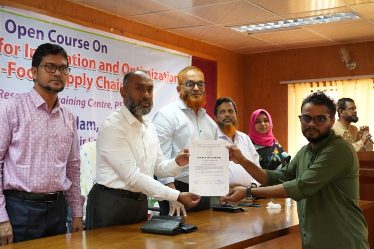 প্রযুক্তিনির্ভর কৃষিই ভবিষ্যতের পথ-পবিপ্রবি উপাচার্য ড. কাজী রফিকুল ইসলাম