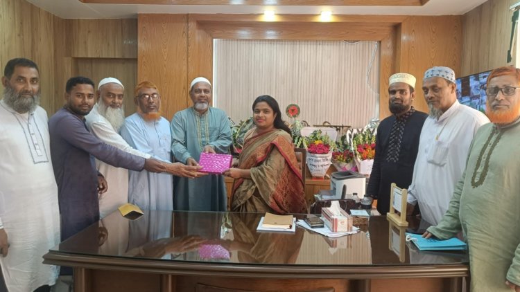 সাপাহারে নবাগত ইউএনও’র সঙ্গে জামায়াত নেতাদের সৌজন্য সাক্ষাৎ