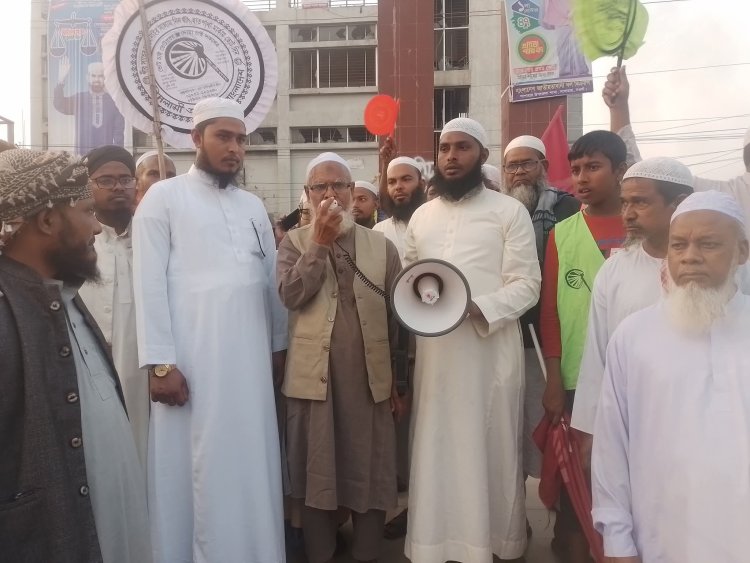 সাপাহারে ইসলামী আন্দোলন প্রার্থী আব্দুল হকের মোটরসাইকেল শোভাযাত্রা ও গণসংযোগ