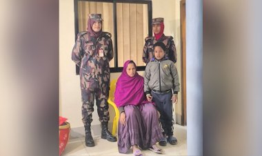 পুশইনের শিকার অন্তঃসত্ত্বা ভারতীয় নারী সোনালীকে বিএসএফের কাছে হস্তান্তর