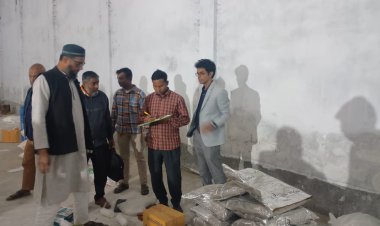 নওগাঁয় নকল মৎস ঔষুধের কারখানা সিলগালা-মালামাল জব্দ