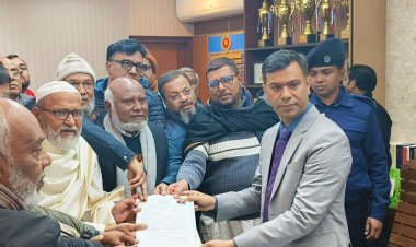 নওগাঁ-১ আসনে বিএনপি মনোনীত প্রার্থী মোস্তাফিজুর রহমানের মনোনয়ন জমা