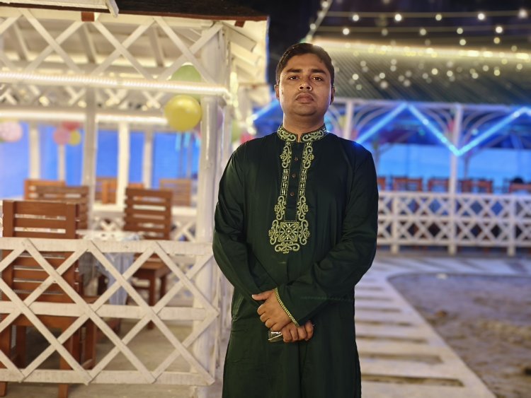 চাঁপাইনবাবগঞ্জবাসীকে বিজয় দিবসের শুভেচ্ছা জানালেন শাহিন