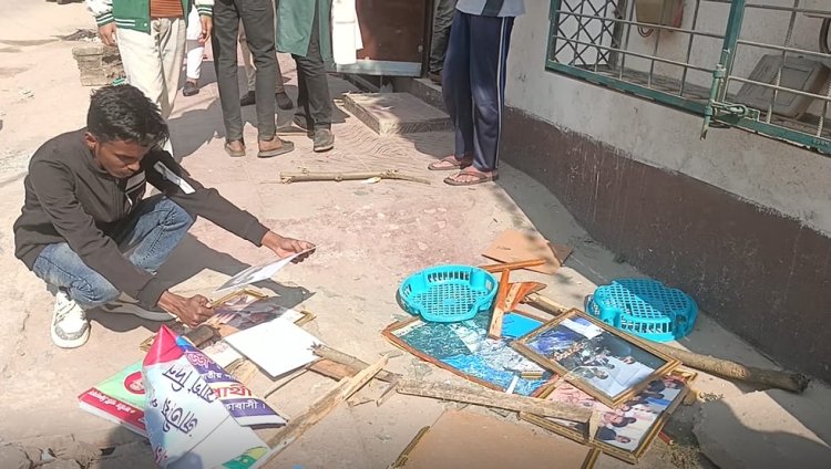 নওগাঁয় জাতীয় পার্টির গোপন বৈঠকে বৈষম্য বিরোধী ছাত্র আন্দোলন নেতাদের হানা