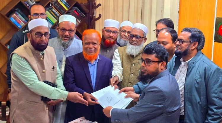 চাঁপাইনবাবগঞ্জ সদর আসনে জামায়াত প্রার্থীর মনোনয়ন ফরম সংগ্রহ