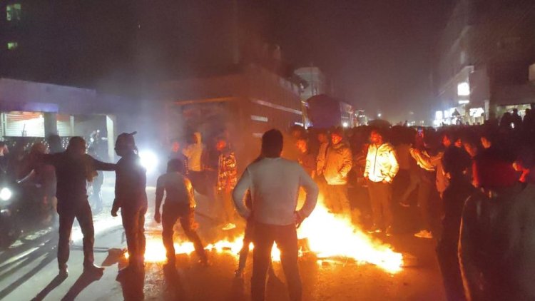 চাঁপাইনবাবগঞ্জে পুলিশ বক্স ও ফাঁড়িতে হামলার ঘটনায় মামলা- গ্রেফতার-৯