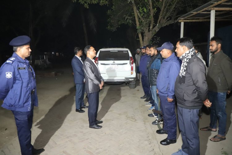 দামুড়হুদা থানাধীন কার্পাসডাঙ্গা পুলিশ ক্যাম্পে পরিদর্শন করলেন পুলিশ সুপার