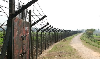 Two smugglers from Chapainawabganj arrested in India