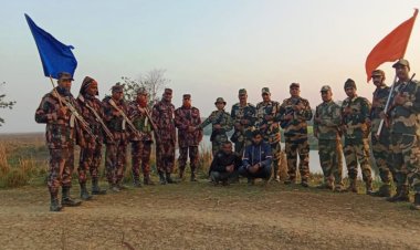 গোমস্তাপুর সীমান্তে আটক দুই ভারতীয়কে ফেরত দিলো বিজিবি
