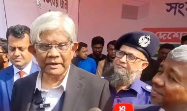 অর্থনীতি আর ভঙ্গুর অবস্থায় নেই, রিজার্ভ এখন ৩২ বিলিয়ন-অর্থ উপদেষ্টা