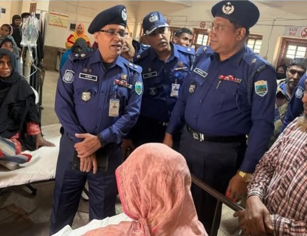 নওগাঁয় সন্তানকে নদীতে ফেলে থানায় হাজির মা  