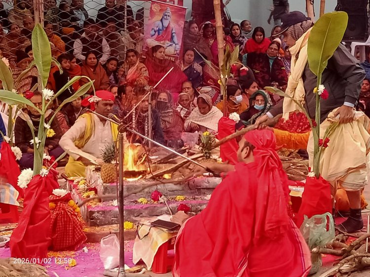 কুমিল্লা সিদ্ধেশ্বরী কালী মন্দিরে গুরু পূজা ও গীতা যজ্ঞ