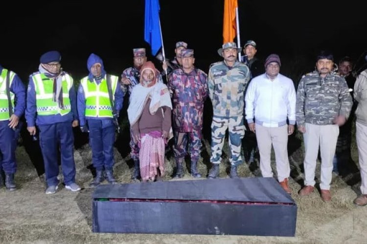 চাঁপাইনবাবগঞ্জ সীমান্তে নিহত যুবকের লাশ ফেরত দিলো ভারতীয় বিএসএফ