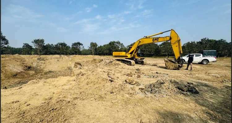 শিবগঞ্জে অবৈধভাবে পুকুর খননের দায়ে জরিমানা