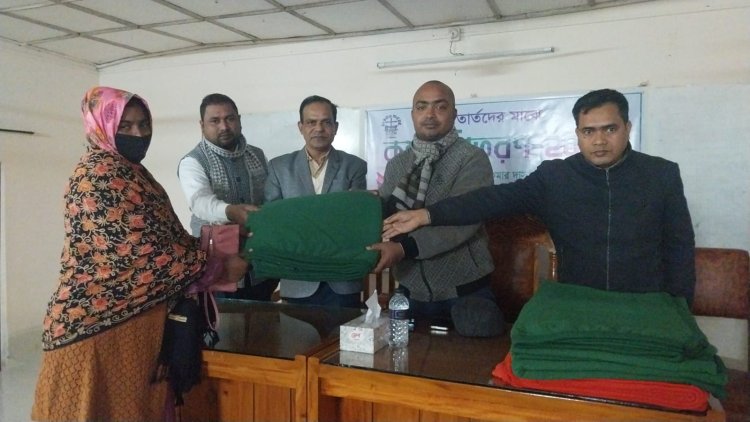 চাঁপাইনবাবগঞ্জে সিসিডিবির উদ্যোগে শীতবস্ত্র বিতরণ