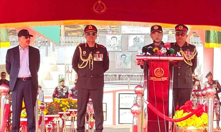 নির্বাচনে দায়িত্বে থাকবে আইন-শৃঙ্খলা বাহিনীর ৯ লাখ সদস্য-স্বরাষ্ট্র উপদেষ্টা