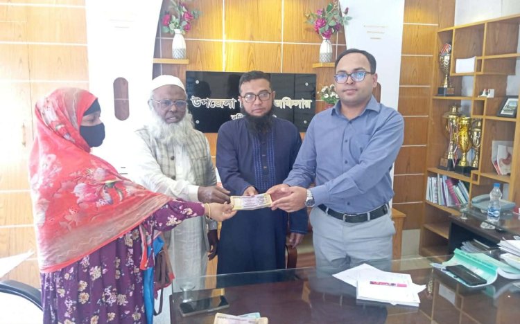 বুড়িচংয়ে পল্লী মাতৃকেন্দ্রের সুদমুক্ত ক্ষুদ্র ঋণ বিতরণ