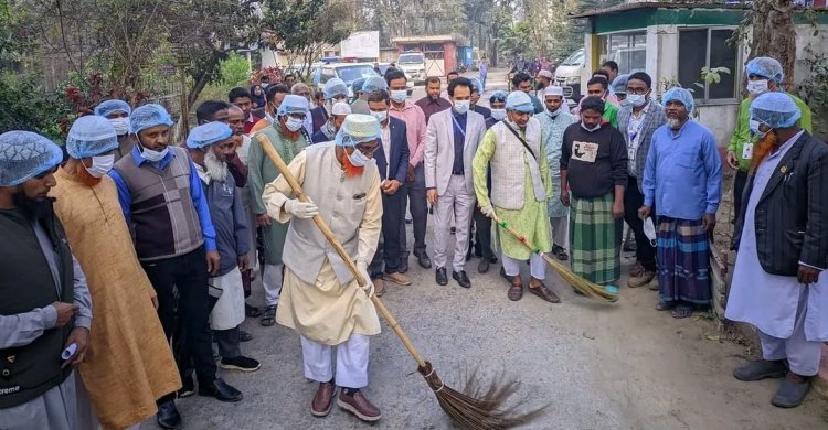 নওগাঁয় ব্যতিক্রমী উদ্যোগে এমপি ইঞ্জিনিয়ার এনামুল হকের পথচলা শুরু