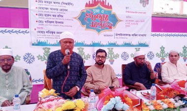 চাঁপাইনবাবগঞ্জ কামিল মাদ্রাসায় দোয়া ও ইফতার মাহফিল
