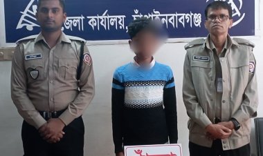 চাঁপাইনবাবগঞ্জে গাঁজাসহ শিশু গ্রেফতার