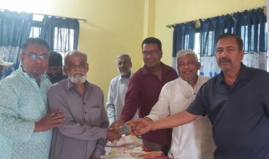 চাঁপাইনবাবগঞ্জ শ্রমিক ইউনিয়নের মৃত সদস্য ও সন্তানদের বিয়ের জন্য অর্থ প্রদান