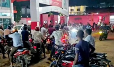 বুড়িচংয়ে জ্বালানি তেলের তীব্র সংকট,পেট্রোল পাম্পে দীর্ঘ সারি