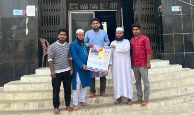 বুড়িচংয়ে শতাধিক মসজিদে আতর-টুপি ও প্রয়োজনীয় সামগ্রী বিতরণ