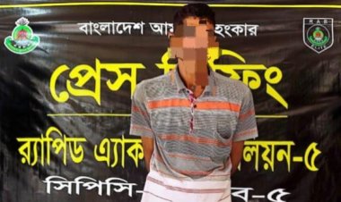 গোমস্তাপুরে হেরোইন ও ইয়াবাসহ মাদক কারবারি গ্রেপ্তার