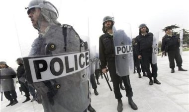 পুলিশ হত্যার দায়ে ৩ জনকে ফাঁসি দিল ইরান