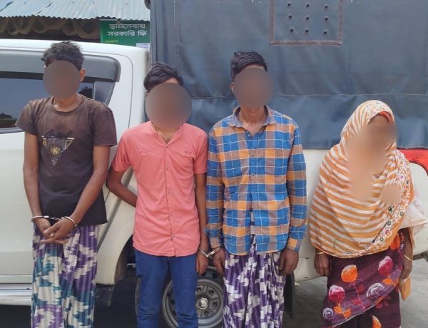 চাঁপাইনবাবগঞ্জে মাদক নিয়ে নারীসহ ৪ জনের কারাদণ্ড