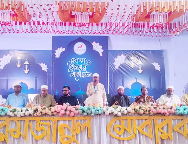 চাঁপাইনবাবগঞ্জ এরফান গ্রুপের দোয়া ও ইফতার