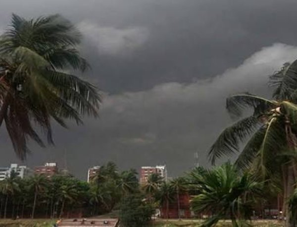 রাতের মধ্যে ৬০ কিমি বেগে ঝড়ের শঙ্কা যেসব অঞ্চলে