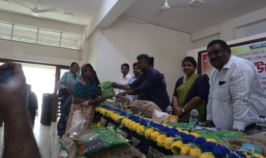 বদলগাছীতে প্রান্তিক কৃষকদের মাঝে বীজ ও সার বিতরণ
