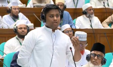 ‘বাপের দোয়া ক্রিকেট বোর্ড হয়েছে’-সংসদে হাসনাত আব্দুল্লাহ