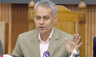 হরমুজে আটকে থাকা ‘জয়যাত্রা’ নিয়ে কূটনৈতিক চেষ্টা চলছে-নৌপরিবহনমন্ত্রী