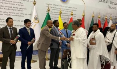 সৌদি পৌঁছেছে বাংলাদেশের প্রথম হজ ফ্লাইট