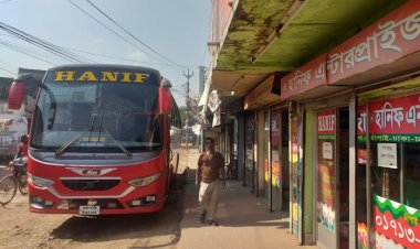 চাঁপাইনবাবগঞ্জে ২৪ ঘণ্টা পর দূরপাল্লার বাস চলাচল শুরু