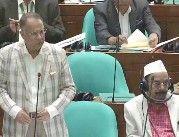 দেশে বিদ্যুৎ উৎপাদন সক্ষমতা বেড়ে দাঁড়িয়েছে ৩২৩৩২ মেগাওয়াটে