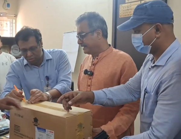 চাঁপাইনবাবগঞ্জ জেলা হাসপাতালে হামের ওষুধ বরাদ্দ দিলো জেলা পরিষদ