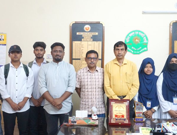 বিজ্ঞান ও প্রযুক্তি সপ্তাহ শিবগঞ্জ উপজেলায় সিনিয়র গ্রুপে আদিনা কলেজ চ্যাম্পিয়ন