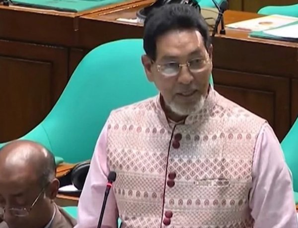 সংসদে মোবাইলে কথা না বলা ও ছবি না তোলার আহ্বান চিফ হুইপের