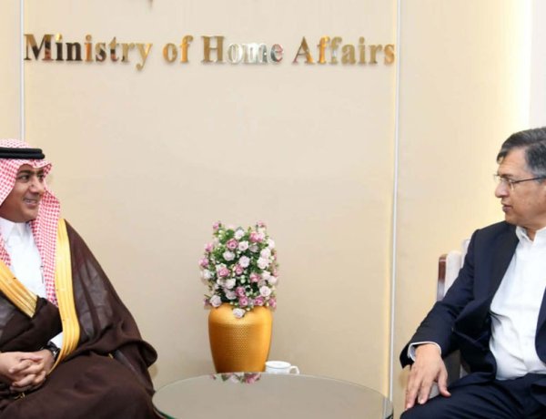 সৌদিতে অবস্থানরত ২২ হাজার রোহিঙ্গাকে পাসপোর্ট দেওয়া হয়েছে: স্বরাষ্ট্রমন্ত্রী