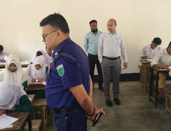 চাঁপাইনবাবগঞ্জে এসএসসি ও সমমানের পরীক্ষায় প্রথম দিনে অনুপস্থিত-৩০৮