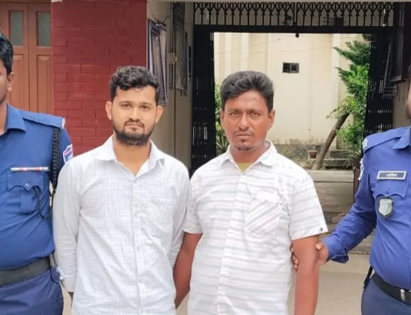 ভোলাহাটে জ্বালানি তেল পাচারের ঘটনায় দুইজন গ্রেফতার