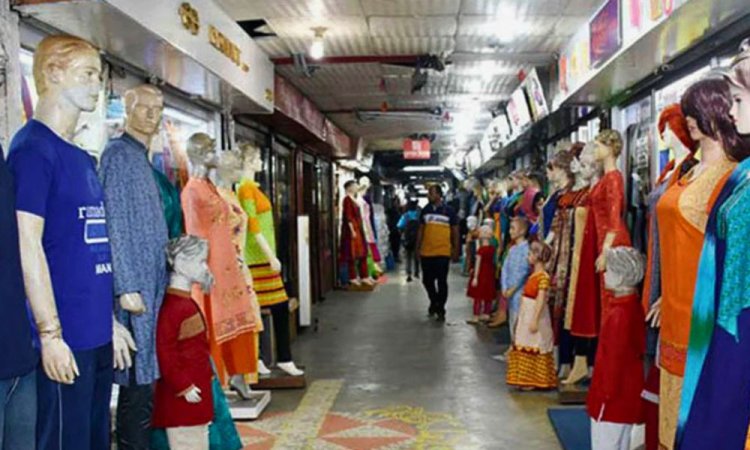 সারা দেশে রাত ৮টার মধ্যে দোকান-শপিংমল বন্ধের সিদ্ধান্ত