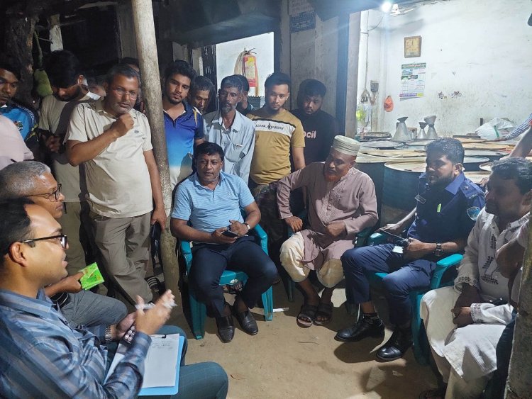 বুড়িচংয়ে অবৈধ মজুদ করা ২৫০০ লিটার তেল জব্দ; নিলামে বিক্রি