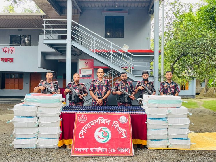 শিবগঞ্জে পাথরবোঝাই ভারতীয় ট্রাকে মিললো মাদক