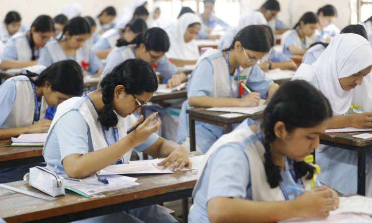 এসএসসি পরীক্ষার্থীদের জরুরি নির্দেশনা দিল বোর্ড